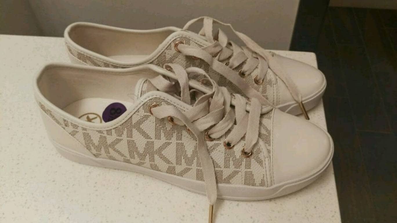 Venta \u003e precio de tenis michael kors originales \u003e en stock