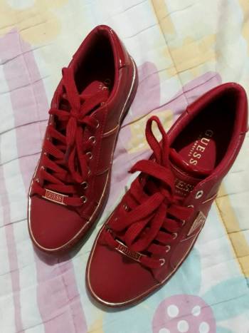 Tenis GUESS (Originales) de segunda mano - GoTrendier