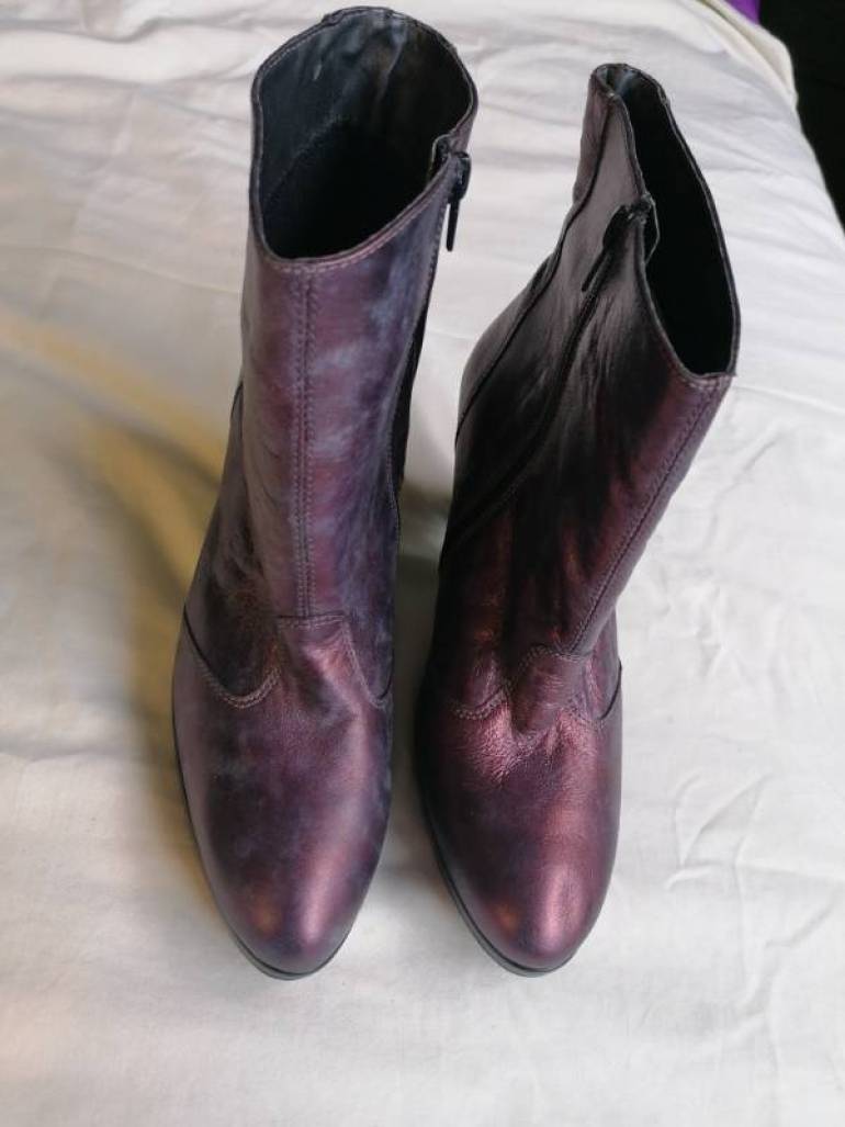 Botines morados vino talla 6.5 de Onena de segunda mano - GoTrendier