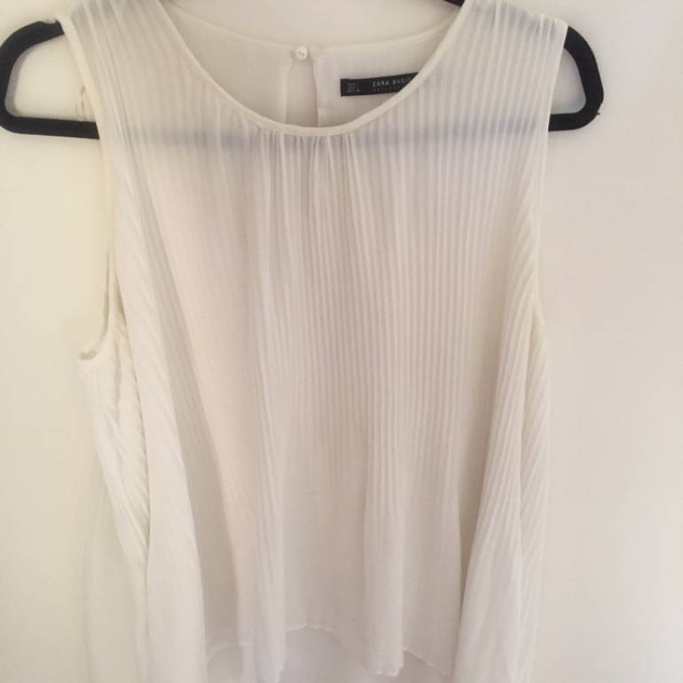 blusa plisada zara