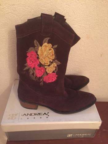 botas vaqueras de andrea