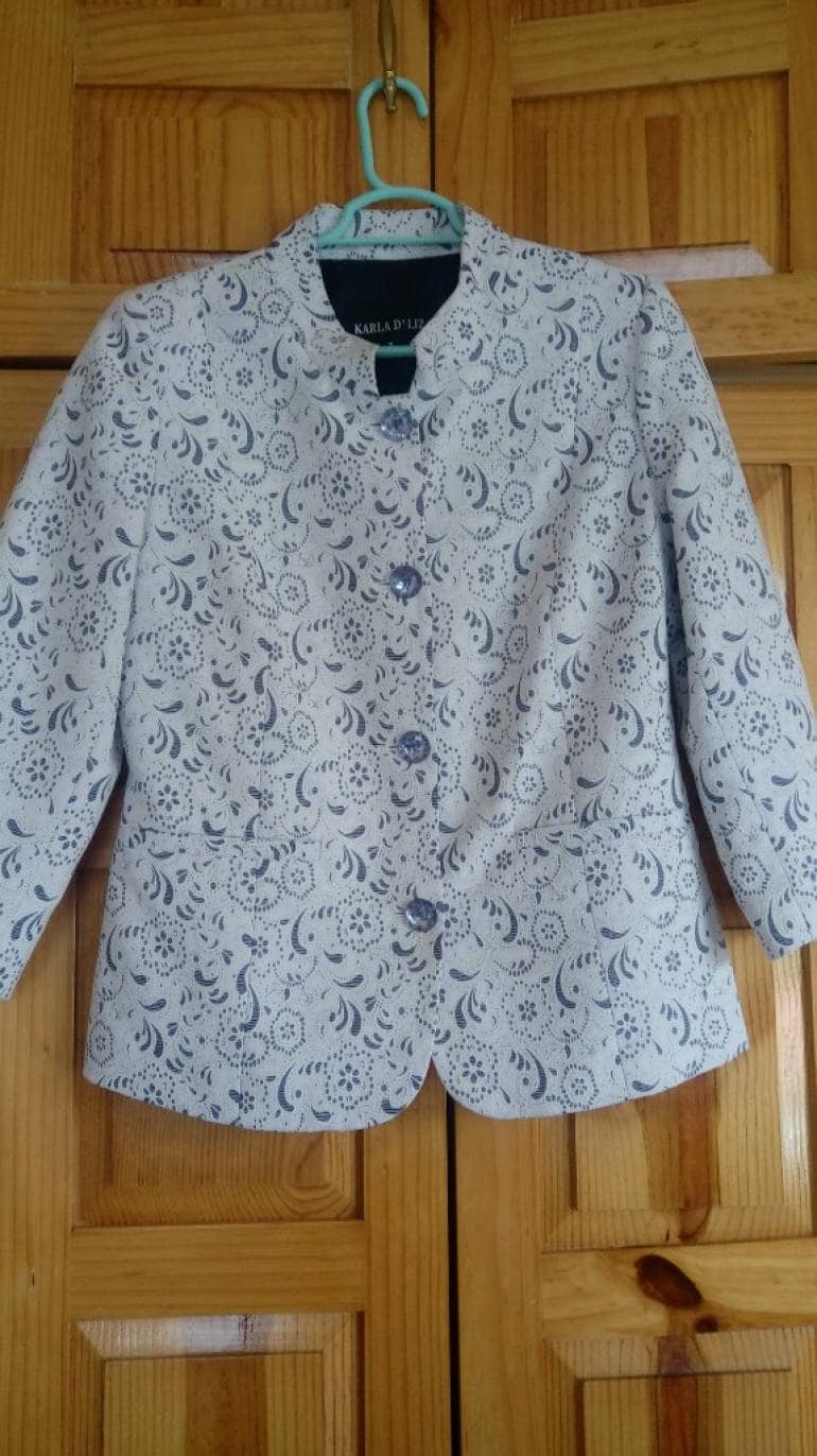 Traje sastre de falda de Karla D' Liz de segunda mano - GoTrendier