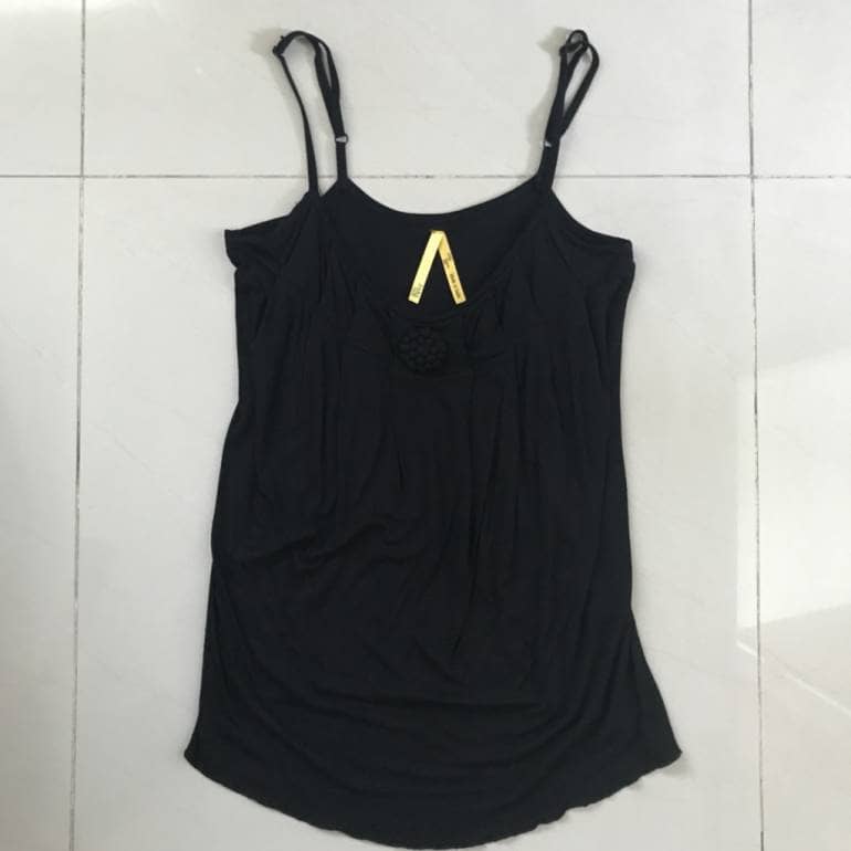 Blusa negra de tirantes Zara 2x1‼️ de segunda mano - GoTrendier