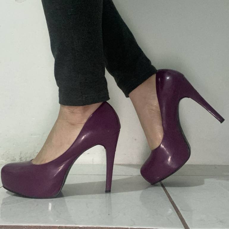 Zapatillas color Uva de Perugia de segunda mano GoTrendier