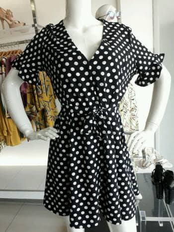 Vestido negro con puntos blancos clearance