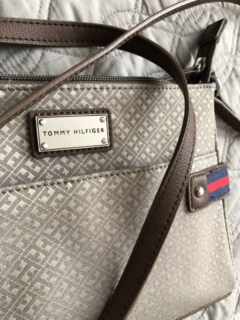 Bolsa cruzada tommy hilfiger clearance